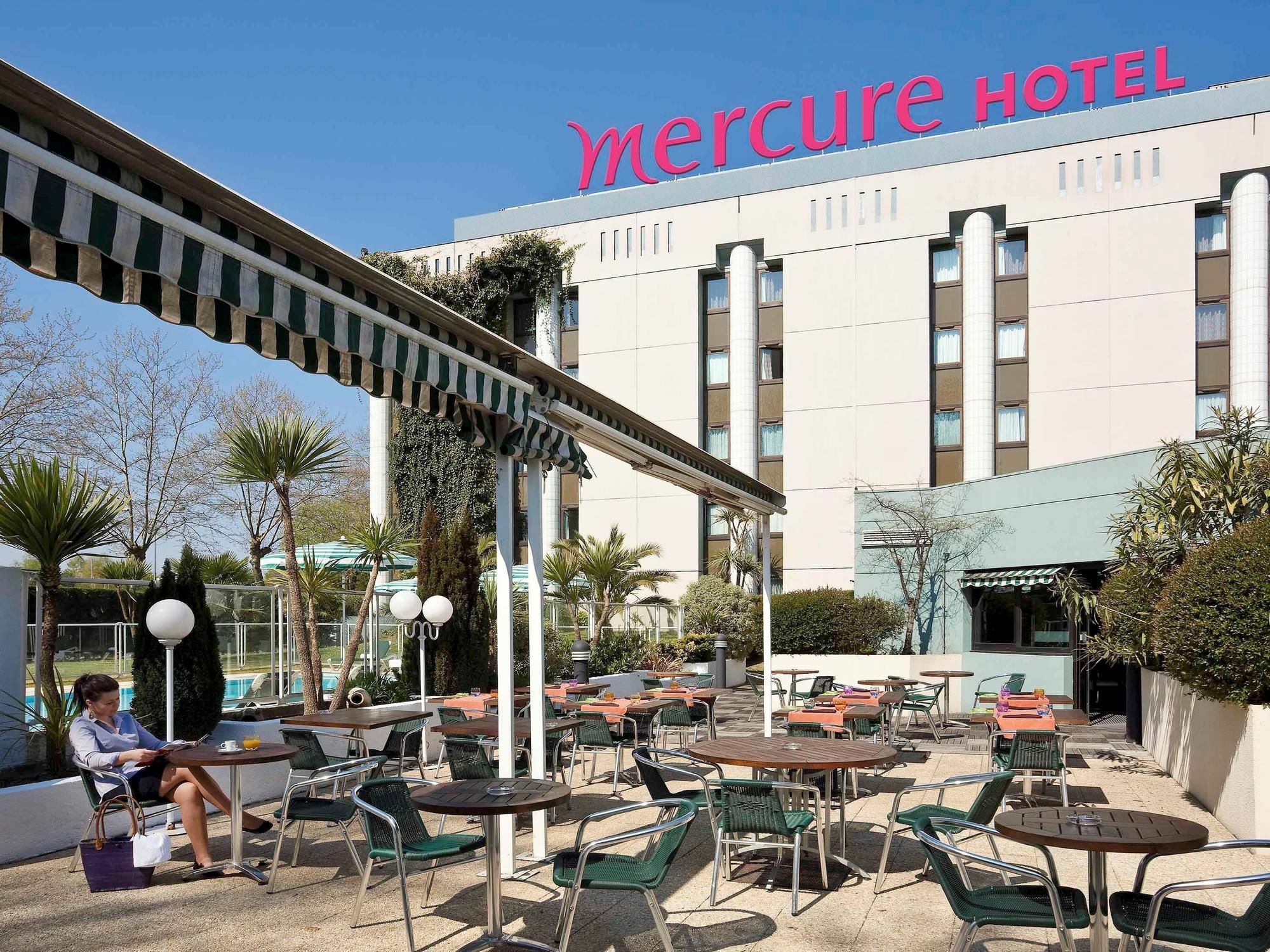 Mercure Pau Palais Des Sports ภายนอก รูปภาพ