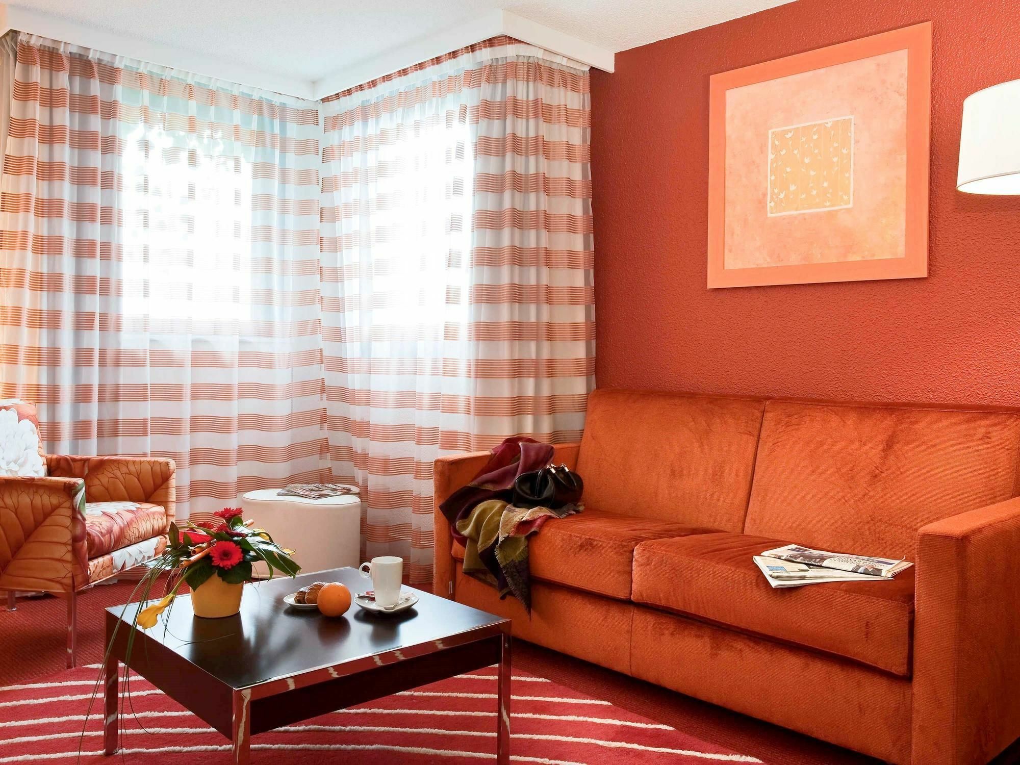 Mercure Pau Palais Des Sports ภายนอก รูปภาพ
